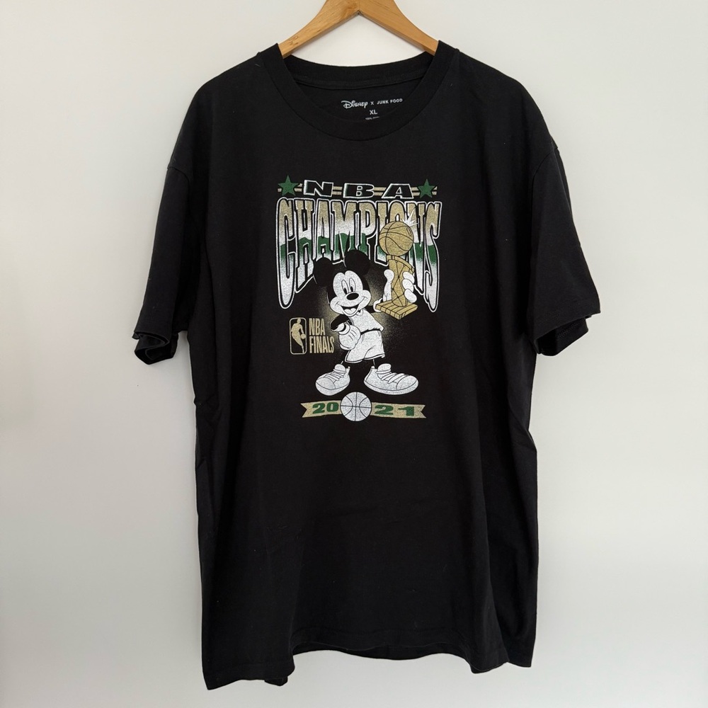 DISNEY X JUNK FOOD MICKEY MOUSE MILWAUKEE BUCKS NBA FINALS 2021 XL